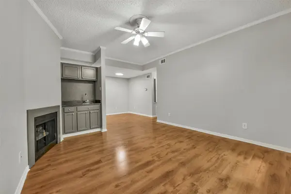 2125 Augusta DR #3, Houston, TX 77057