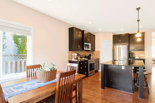 Calgary, AB T2Z 0L9,50 Elgin Meadows Grn SE