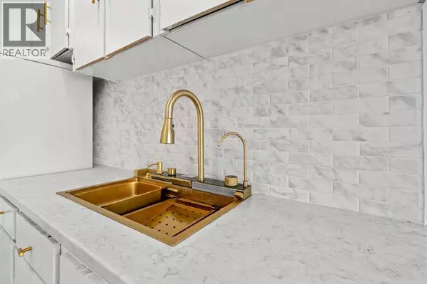 201, 4328 4 Street NW, Calgary, AB T2K1A2