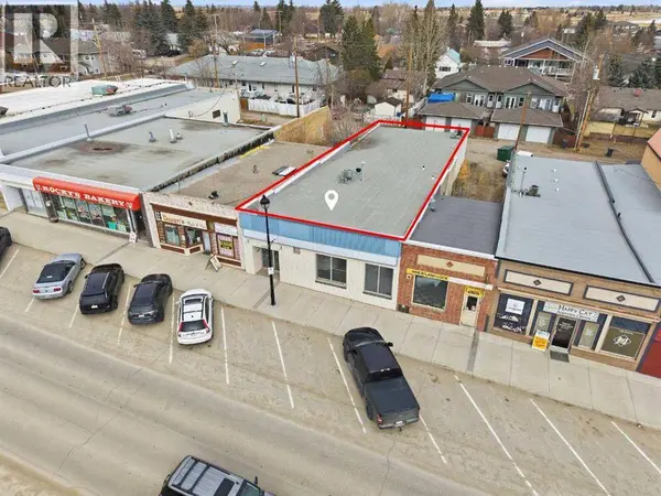 122 2 Avenue, Strathmore, AB T1P1K1