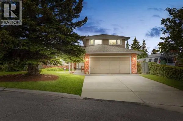652 Dalmeny Hill NW, Calgary, AB T3A1T6