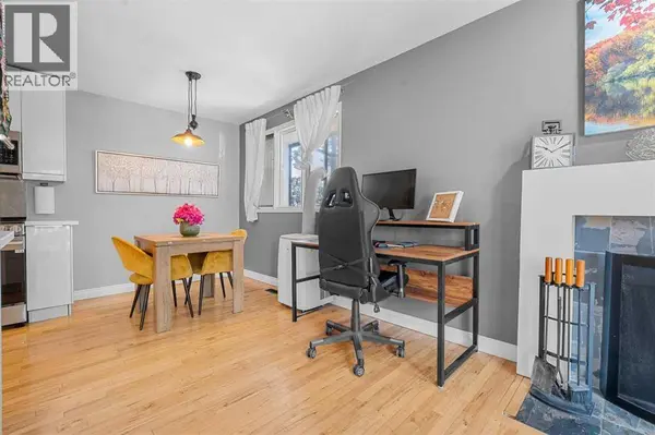 7, 1739 24A Street SW, Calgary, AB T3C1J5