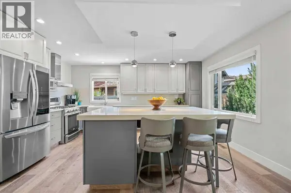 331 Midglen Place SE, Calgary, AB T2X1H8