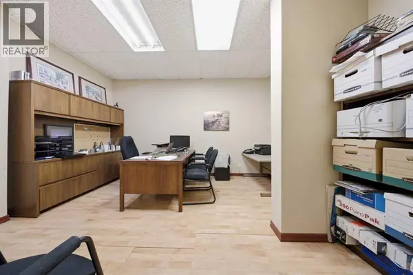 122 2 Avenue, Strathmore, AB T1P1K1