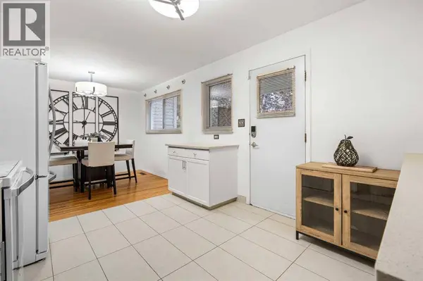 554 Killarney Glen Court SW, Calgary, AB T3E7H4