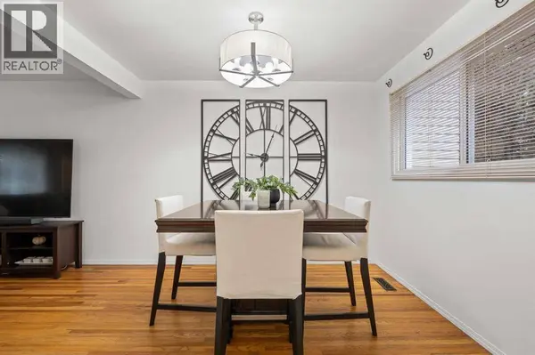 554 Killarney Glen Court SW, Calgary, AB T3E7H4