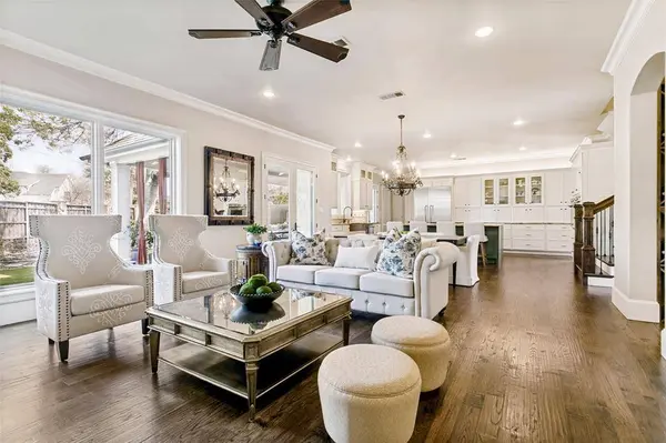 4505 W Amherst Avenue, Dallas, TX 75209