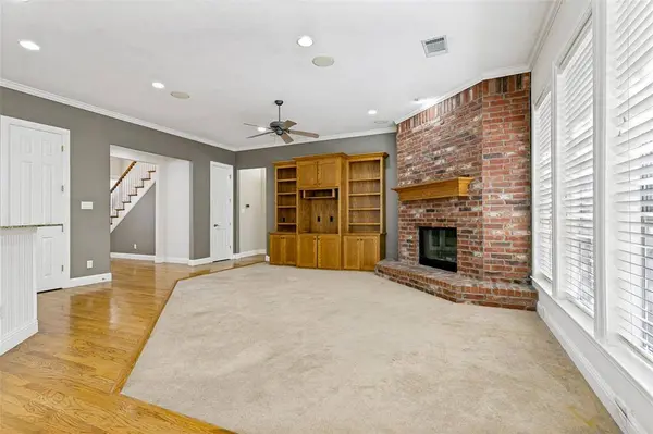 513 Dooley Court, Grapevine, TX 76051