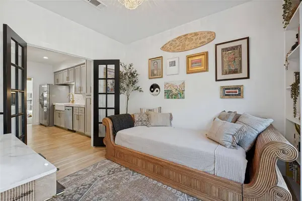 3501 Dickason Avenue #B, Dallas, TX 75219