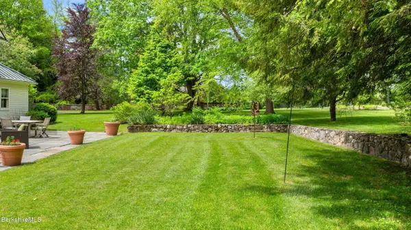 771 West Rd, Sheffield, MA 01257