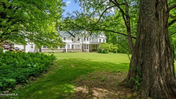 771 West Rd, Sheffield, MA 01257