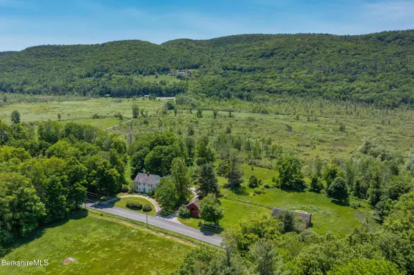 28 Main Rd, Tyringham, MA 01264