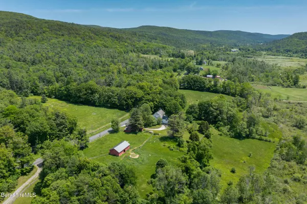 28 Main Rd, Tyringham, MA 01264