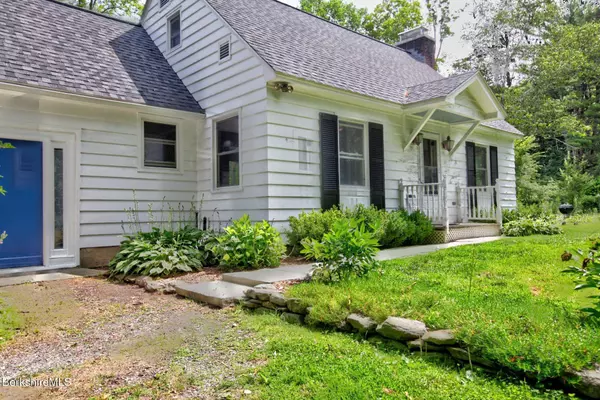 18 East St, Stockbridge, MA 01262