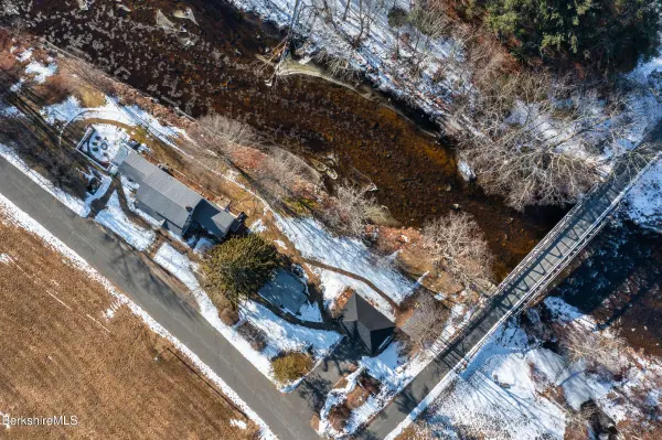 14 Roosterville Rd, Sandisfield, MA 01255