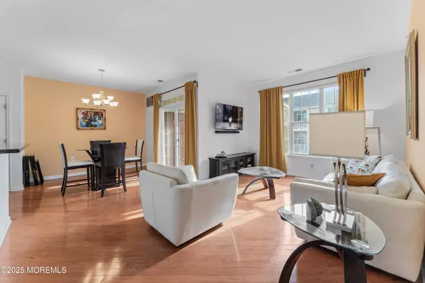 632 Sophee Lane, Lakewood, NJ 08701