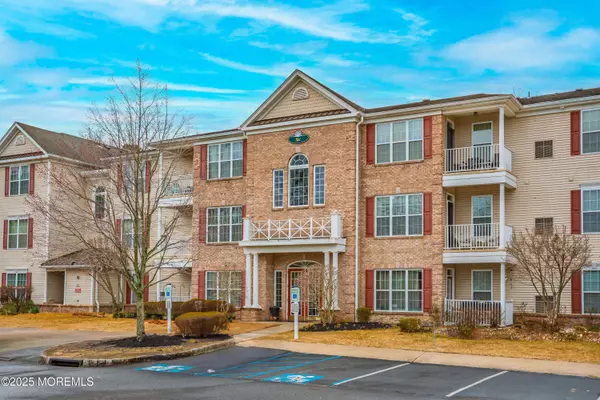 632 Sophee Lane, Lakewood, NJ 08701