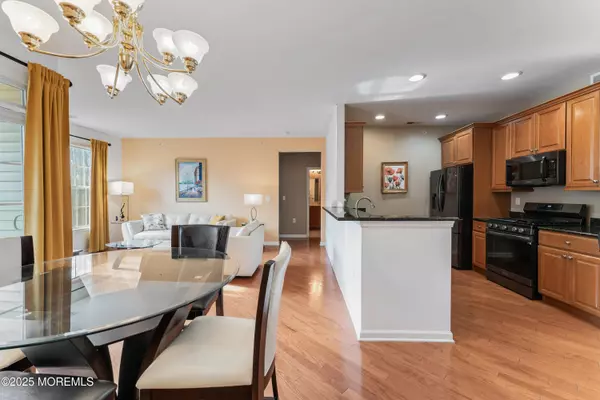 632 Sophee Lane, Lakewood, NJ 08701