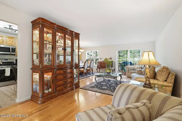 14 Linda Court, South Amboy, NJ 08879