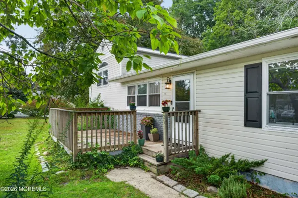 25 Morris Boulevard, Bayville, NJ 08721