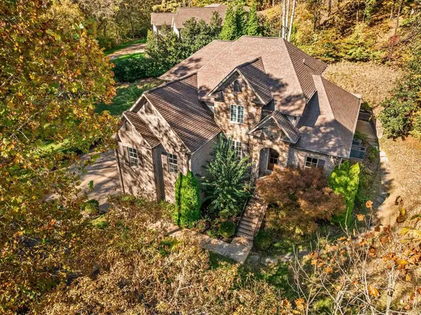 7244 Natchez Pointe Dr, Nashville, TN 37221
