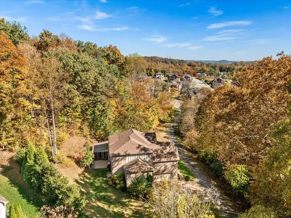 7244 Natchez Pointe Dr, Nashville, TN 37221