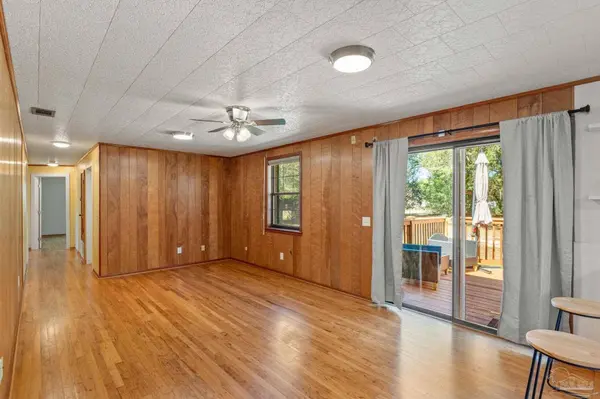 2500 E Burgess Rd, Pensacola, FL 32504