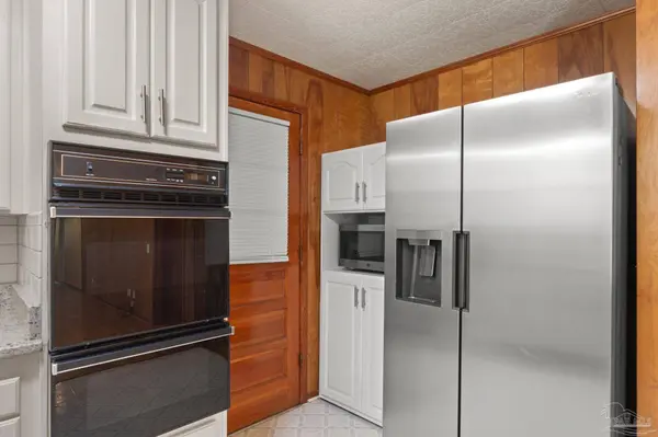 2500 E Burgess Rd, Pensacola, FL 32504