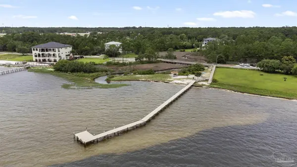 6384 Old Harbor Ct, Gulf Breeze, FL 32563