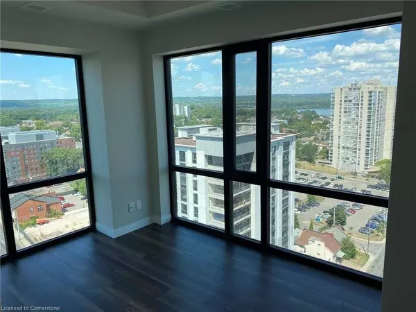 15 Queen Street S #2207, Hamilton, ON L8P 0C6