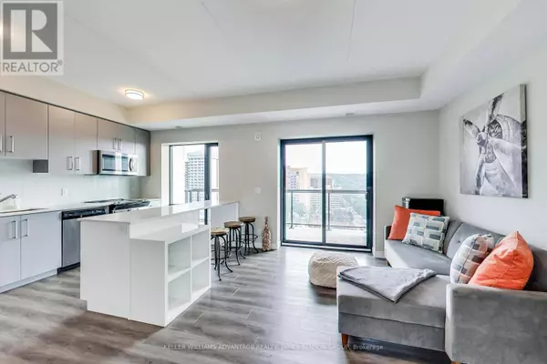 15 Queen ST South #1202, Hamilton (central), ON L8P0C6