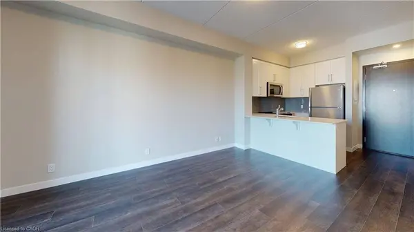 15 Queen Street S #1008, Hamilton, ON L8P 0C6