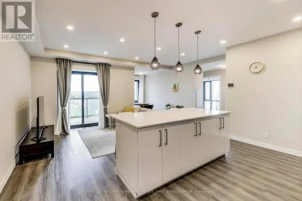15 Queen ST South #907, Hamilton (central), ON L8P0C6