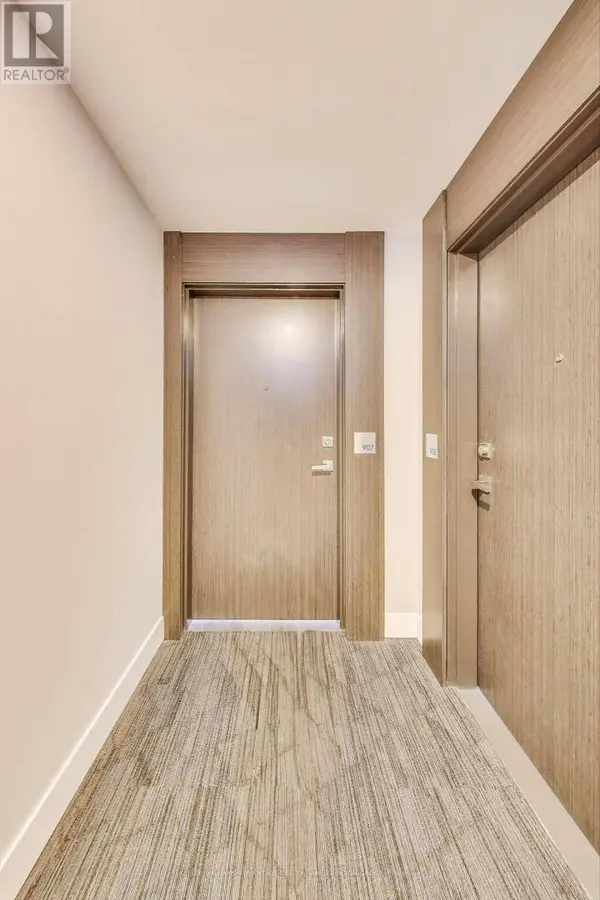 15 Queen ST South #907, Hamilton (central), ON L8P0C6