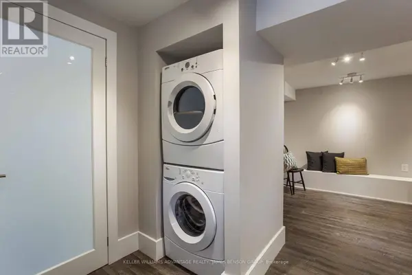 53 Pearson AVE #Lower, Toronto (roncesvalles), ON M6R1G3