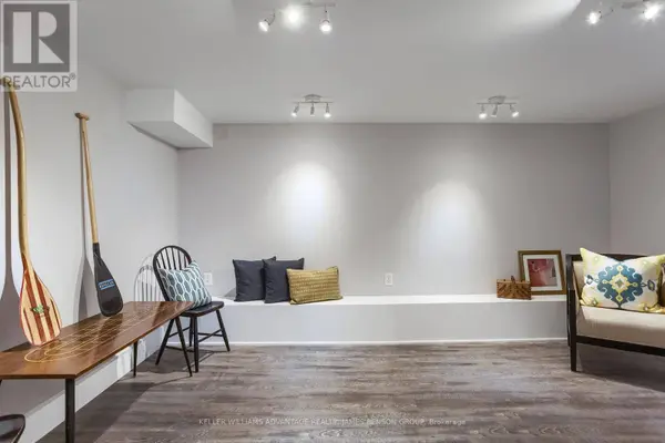 53 Pearson AVE #Lower, Toronto (roncesvalles), ON M6R1G3