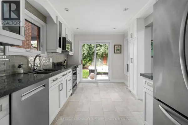 38 WHITE BOULEVARD, Vaughan (brownridge), ON L4J5Z3