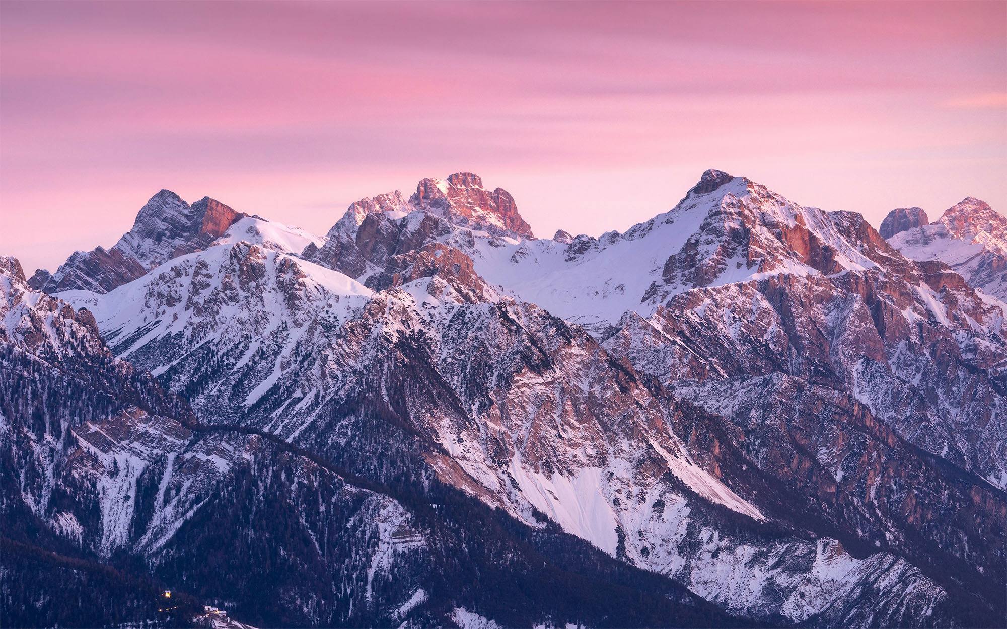 marek-piwnicki-uEOQ3jxwFI4-unsplash_2000px