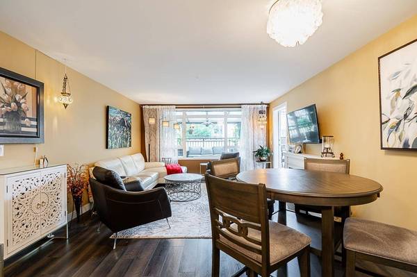 2525 Clarke ST #221, Port Moody, BC V3H 0J3