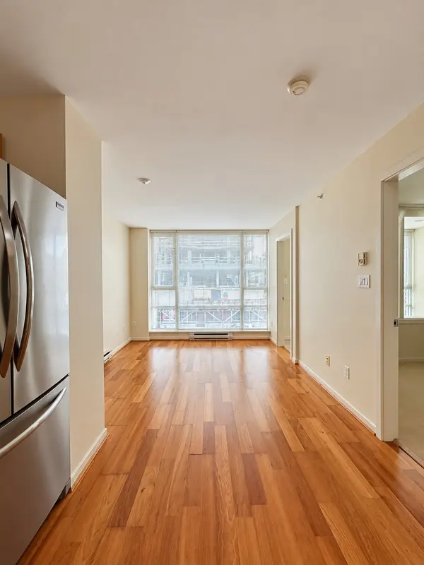2483 Spruce St #205, Vancouver, BC V6H 4J2