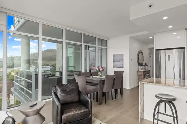 1151 Sunset Dr #902, Kelowna, BC V1Y 0G2