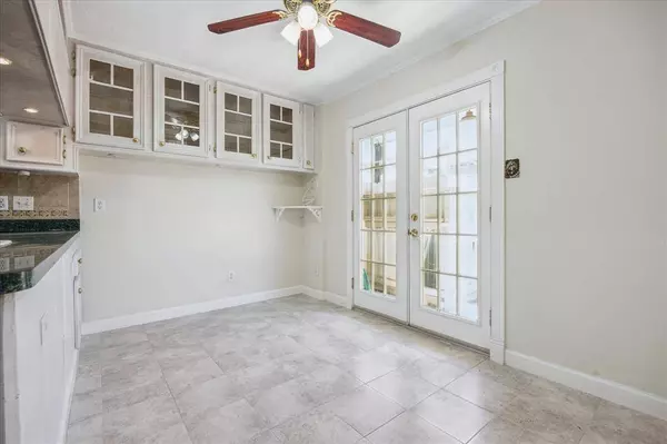 14732 Perthshire RD #B, Houston, TX 77079