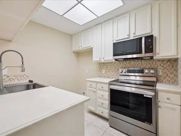 11711 Memorial DR #371, Houston, TX 77024