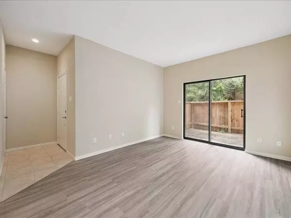 11711 Memorial DR #371, Houston, TX 77024