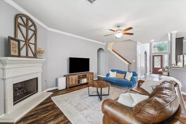 13711 Mckinney Creek LN, Houston, TX 77044