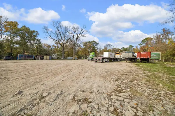 9114 1/2 N Green River DR, Houston, TX 77078