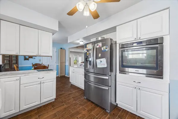 403 Blue Willow DR, Houston, TX 77042