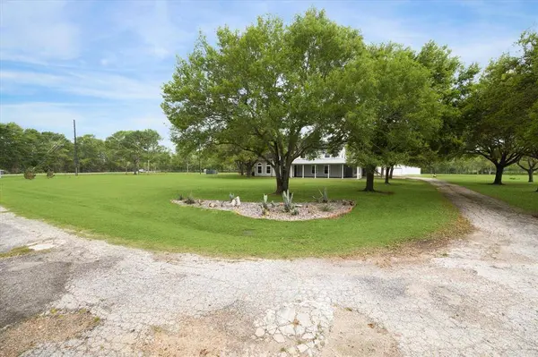 5350 Skinner LN, Richmond, TX 77406