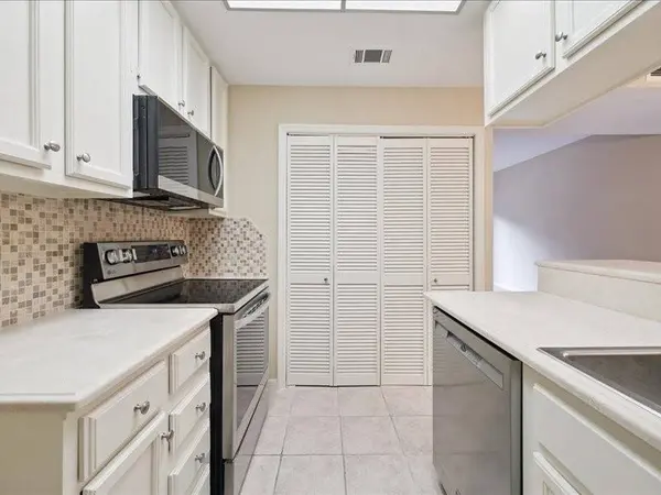 11711 Memorial DR #371, Houston, TX 77024