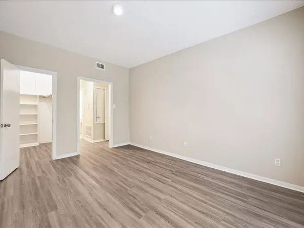 11711 Memorial DR #371, Houston, TX 77024